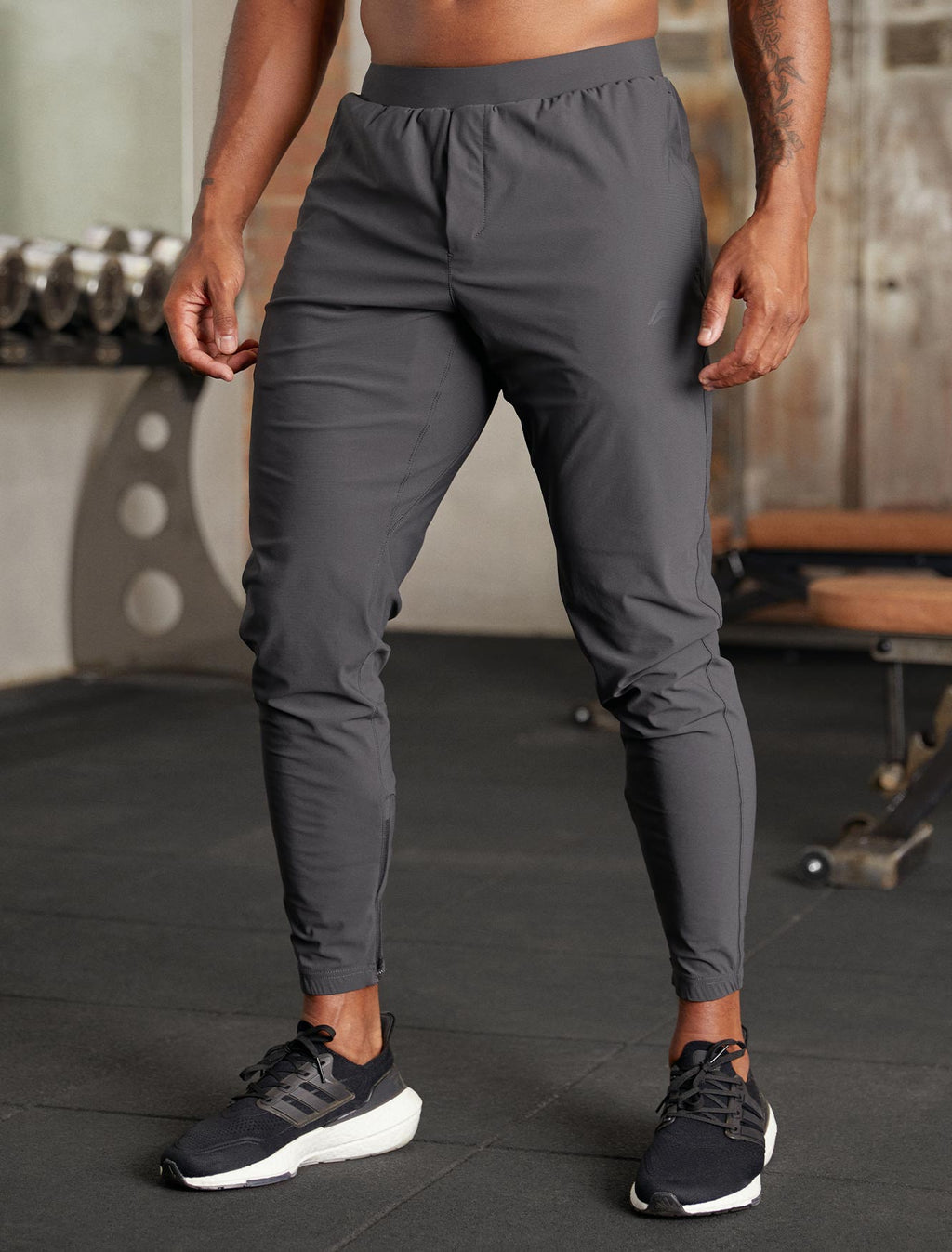 products/mens-hybrid-everyday-joggers-onyx-grey.jpg