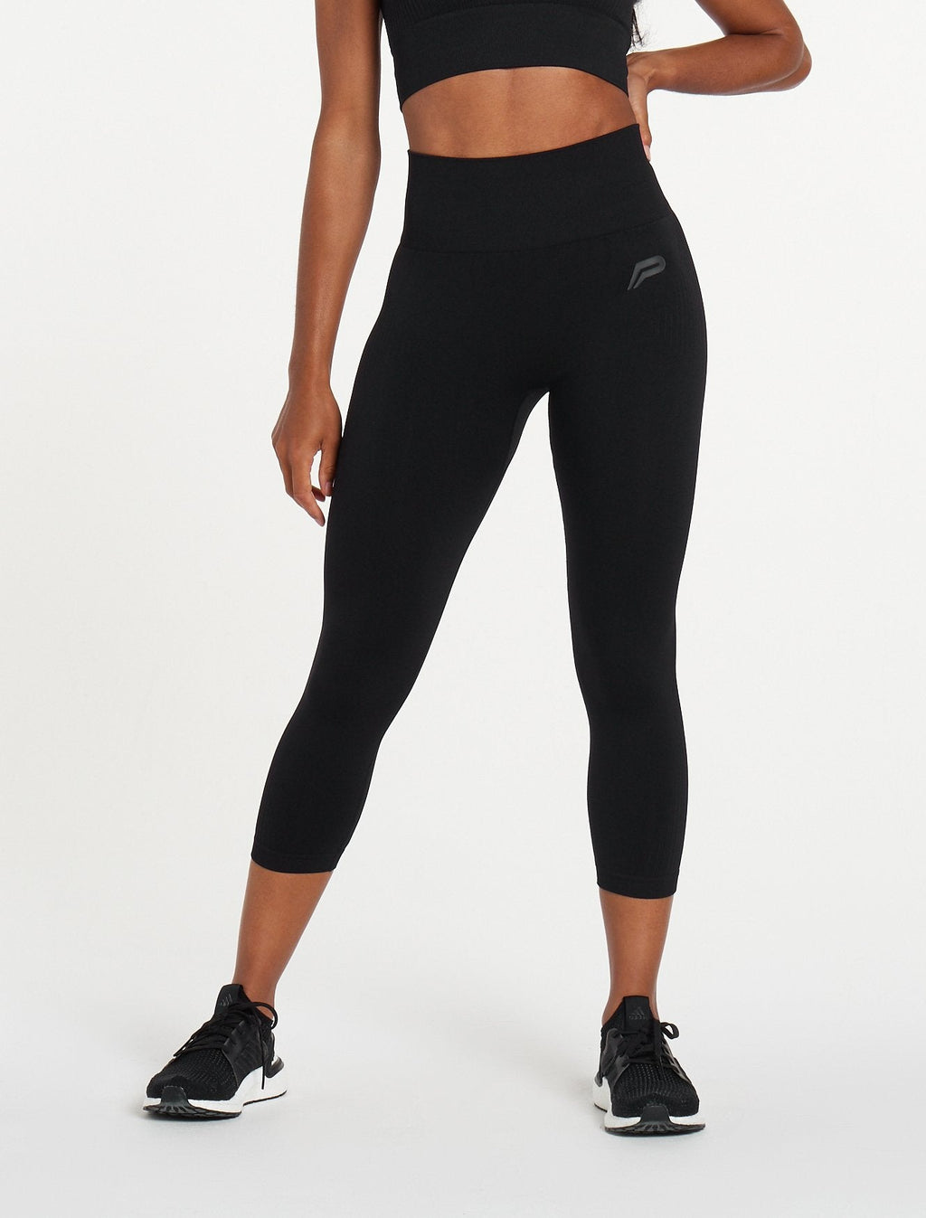 products/womens-adapt-seamless-34-leggings-blackout.jpg