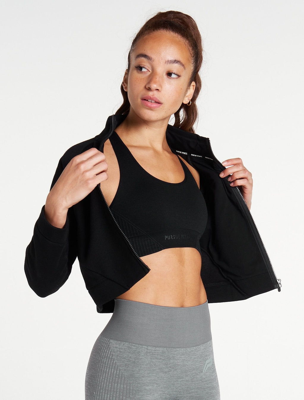 products/womens-iconic-crop-fleece-jacket-black.jpg