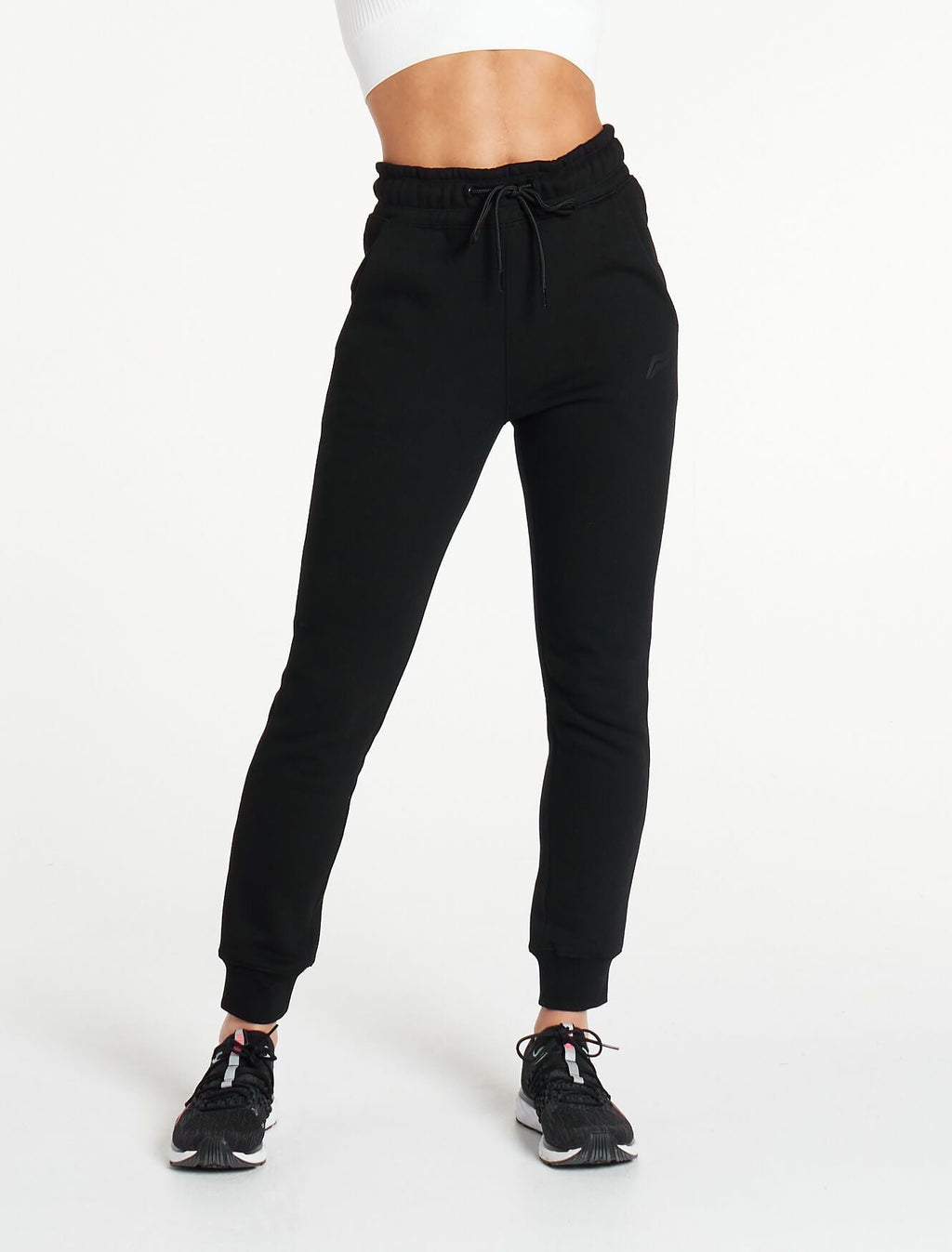 products/womens-iconic-fleece-joggers-black.jpg